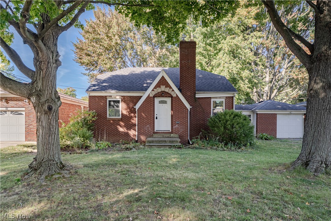 162 Jackson Street Amherst OH 44001