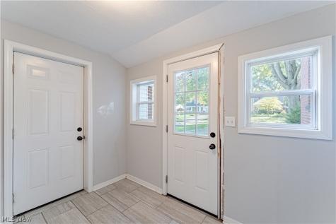 162 Jackson Street Amherst OH 44001