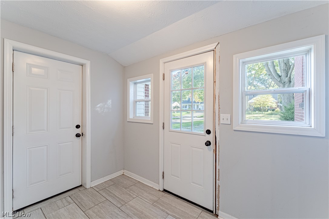 162 Jackson Street Amherst OH 44001