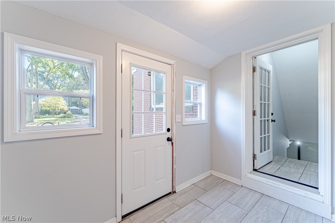 162 Jackson Street Amherst OH 44001