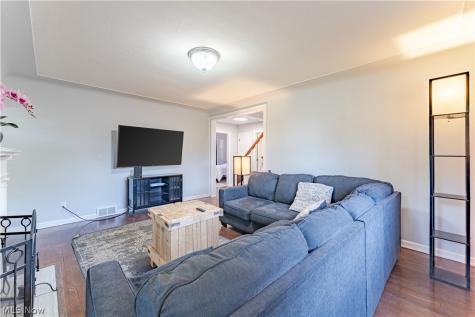 162 Jackson Street Amherst OH 44001