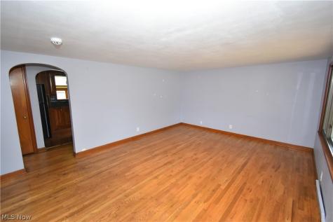 209 Sipple Avenue Amherst OH 44001