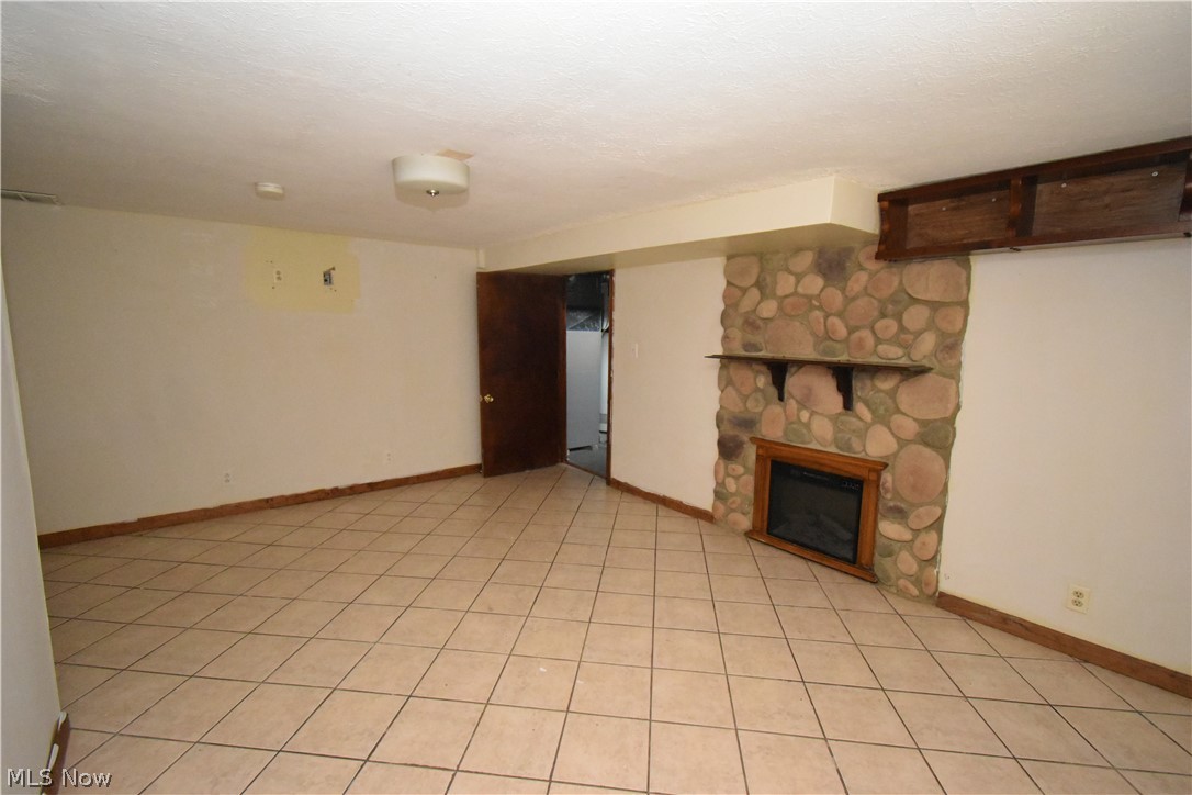 209 Sipple Avenue Amherst OH 44001