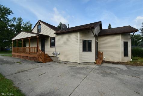 209 Sipple Avenue Amherst OH 44001