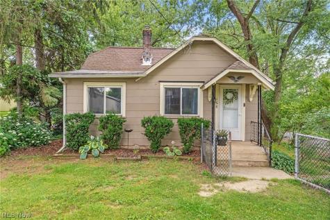 168 Killian Road Coventry OH 44319