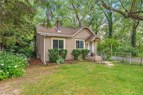 168 Killian Road Coventry OH 44319