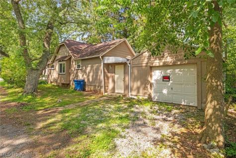 168 Killian Road Coventry OH 44319