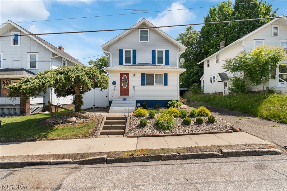 1035 Auld Street Alliance OH 44601