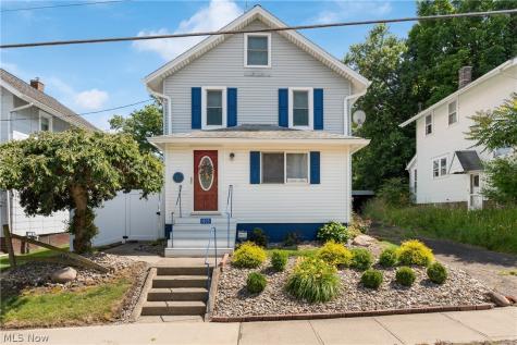 1035 Auld Street Alliance OH 44601