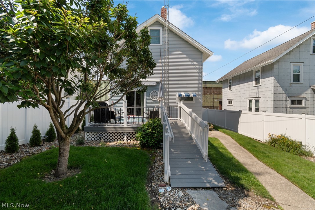 1035 Auld Street Alliance OH 44601