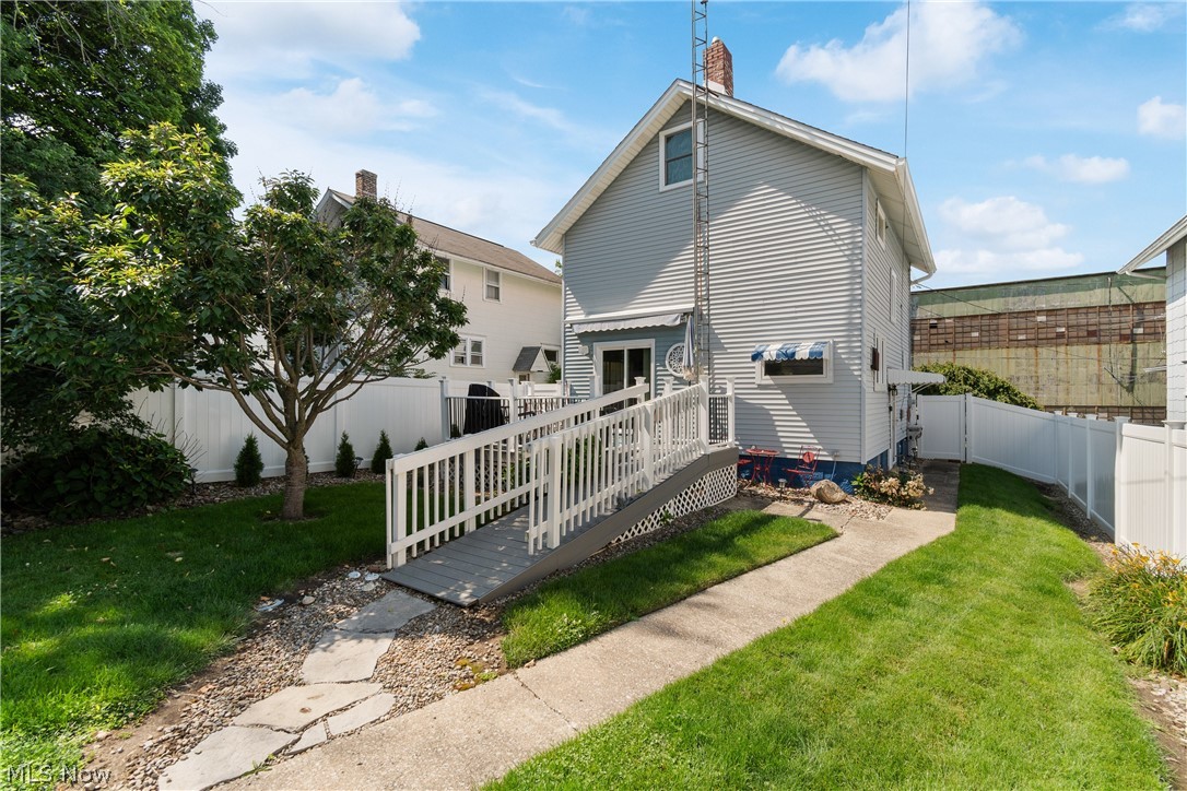 1035 Auld Street Alliance OH 44601