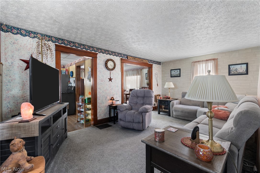 1035 Auld Street Alliance OH 44601