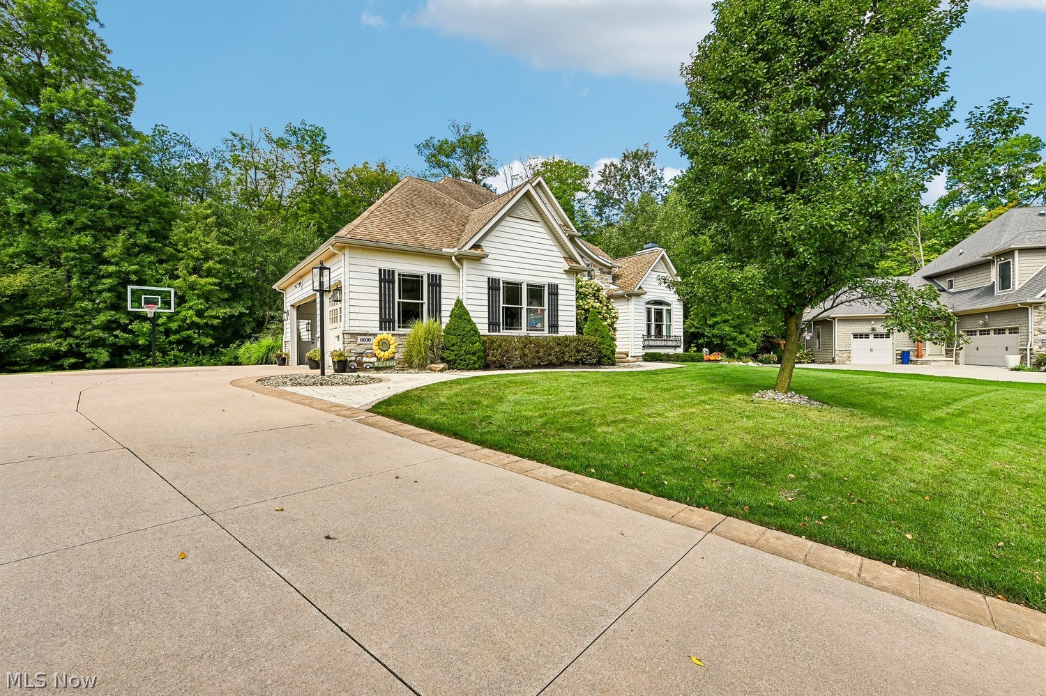 6010 Ravine Woods Drive Medina OH 44256