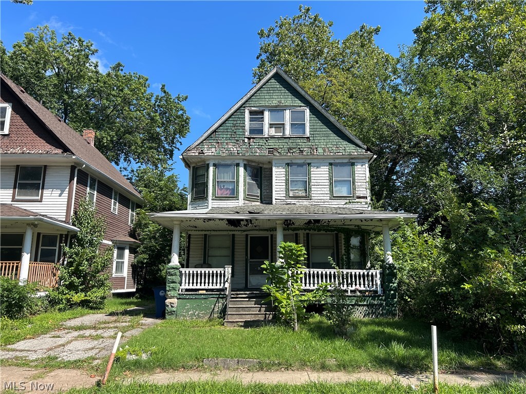 2249 E 81st Street Cleveland OH 44103