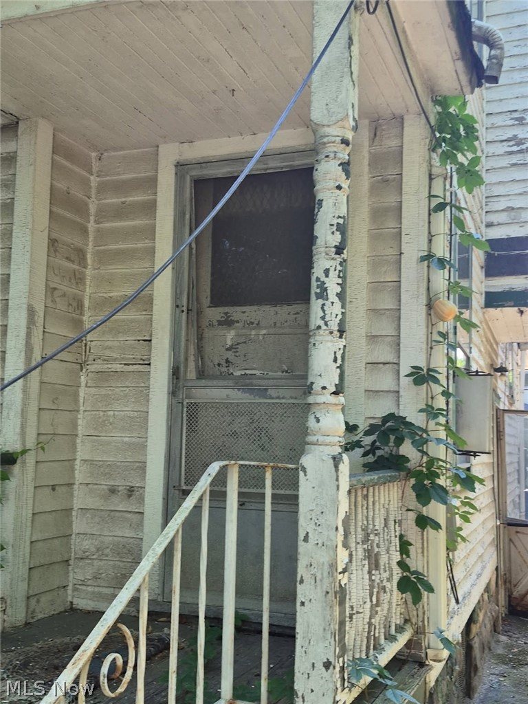 2249 E 81st Street Cleveland OH 44103