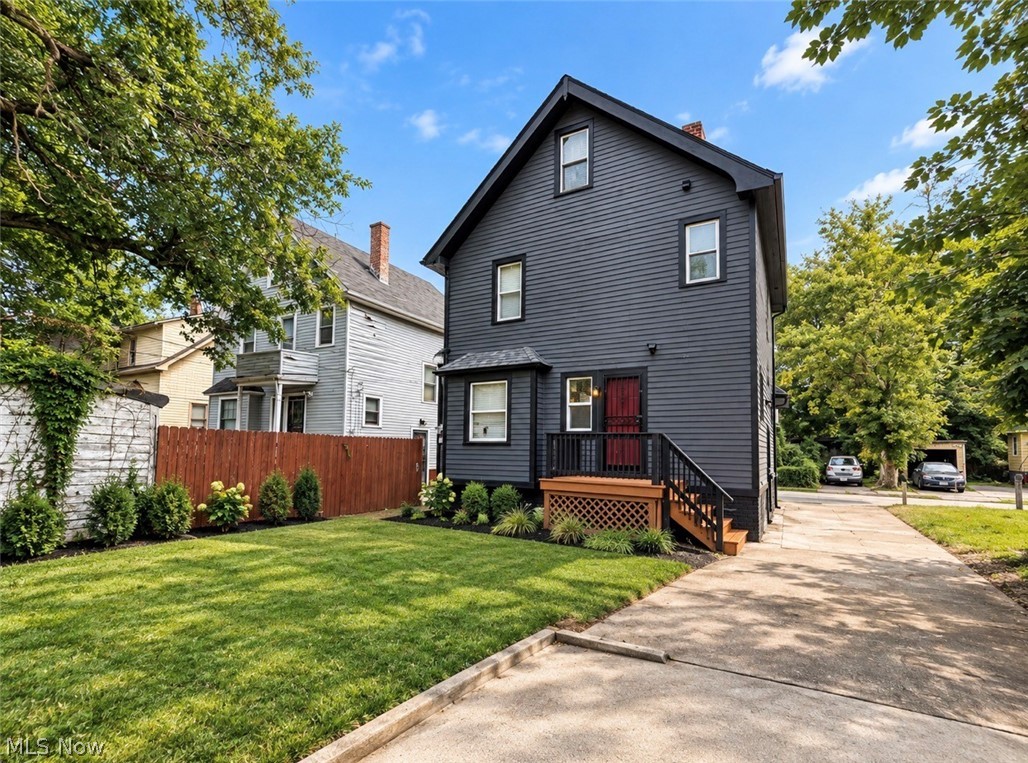 13901 Baldwin Avenue East Cleveland OH 44112