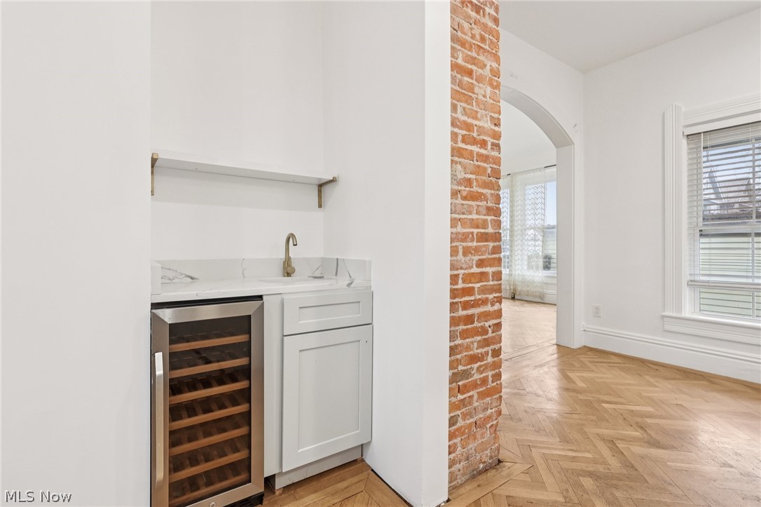 16807 Hilliard Road Lakewood OH 44107