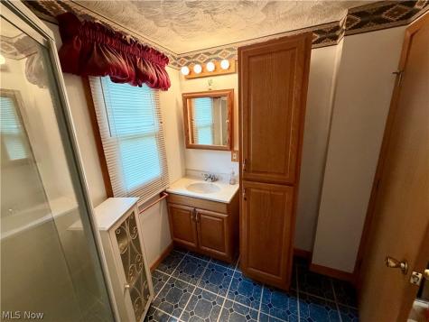 2149 Henry Avenue SW Canton OH 44706