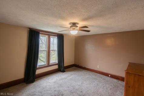 1195 S Johnson Road Sebring OH 44672