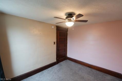 1195 S Johnson Road Sebring OH 44672