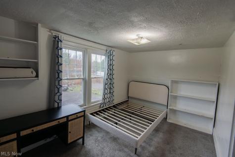 1195 S Johnson Road Sebring OH 44672