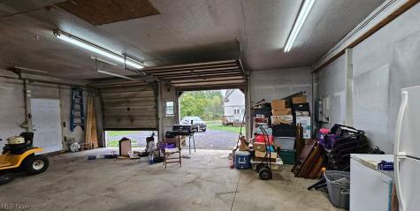1195 S Johnson Road Sebring OH 44672