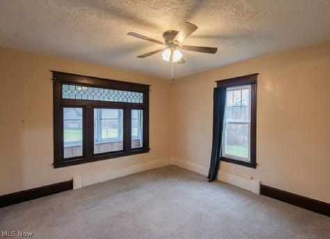 1195 S Johnson Road Sebring OH 44672