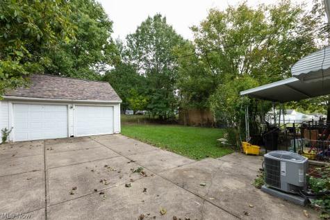 194 Flora Drive Bedford OH 44146