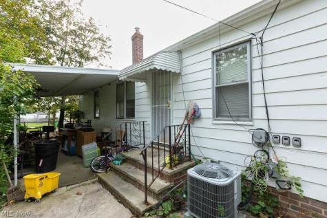 194 Flora Drive Bedford OH 44146