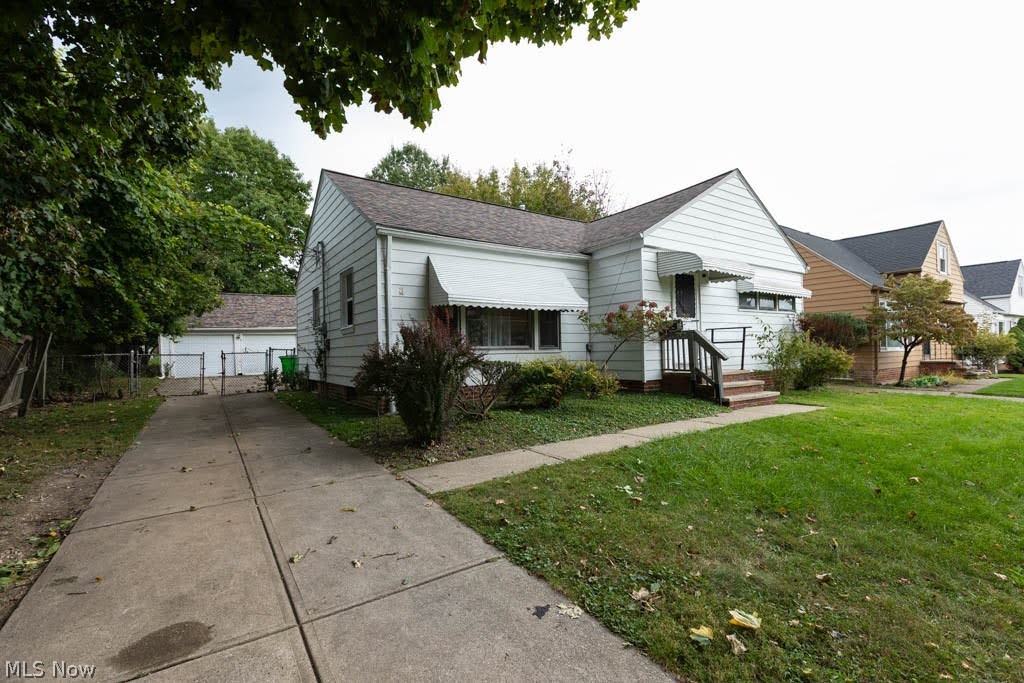 194 Flora Drive Bedford OH 44146