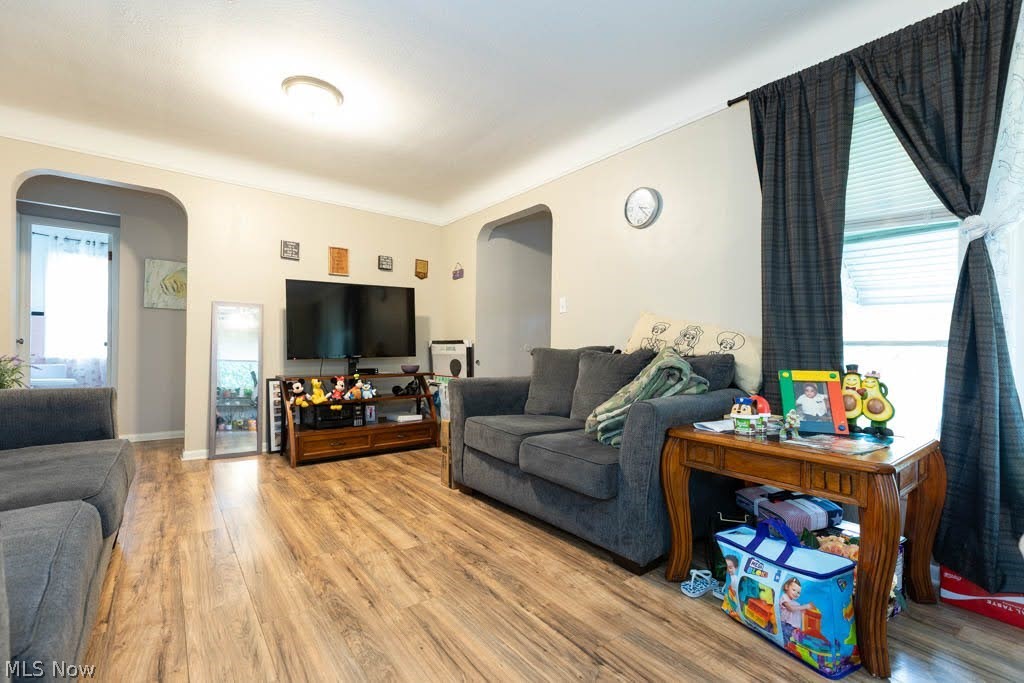 194 Flora Drive Bedford OH 44146