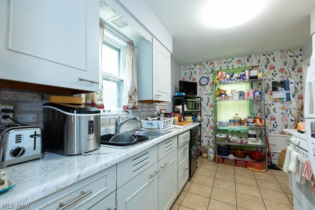 194 Flora Drive Bedford OH 44146
