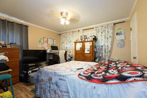 194 Flora Drive Bedford OH 44146