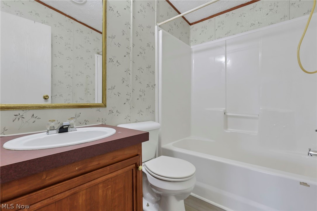 12186 State Route 155 SE Corning OH 43730