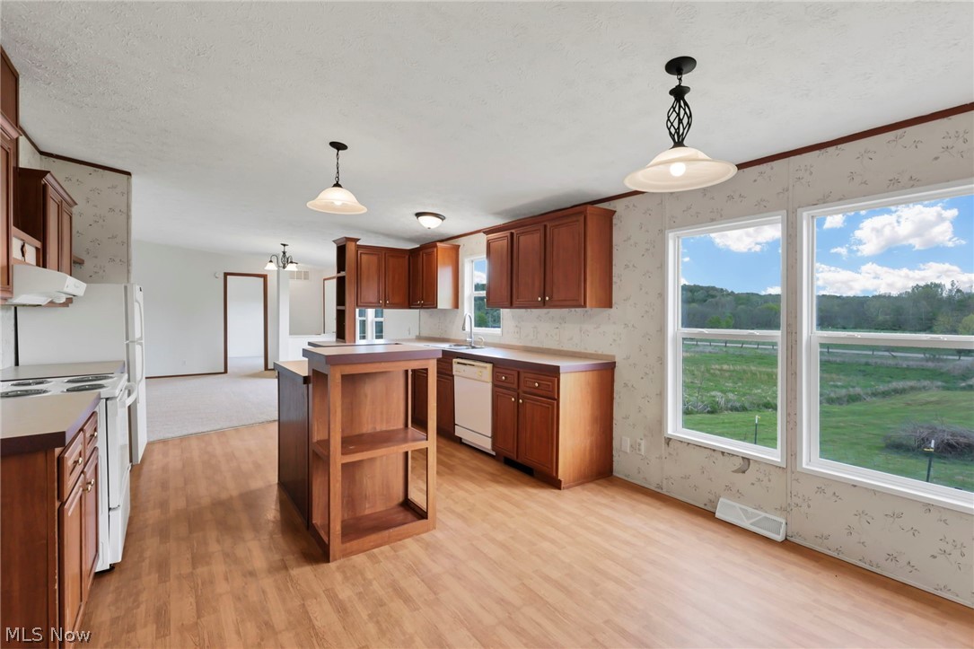 12186 State Route 155 SE Corning OH 43730