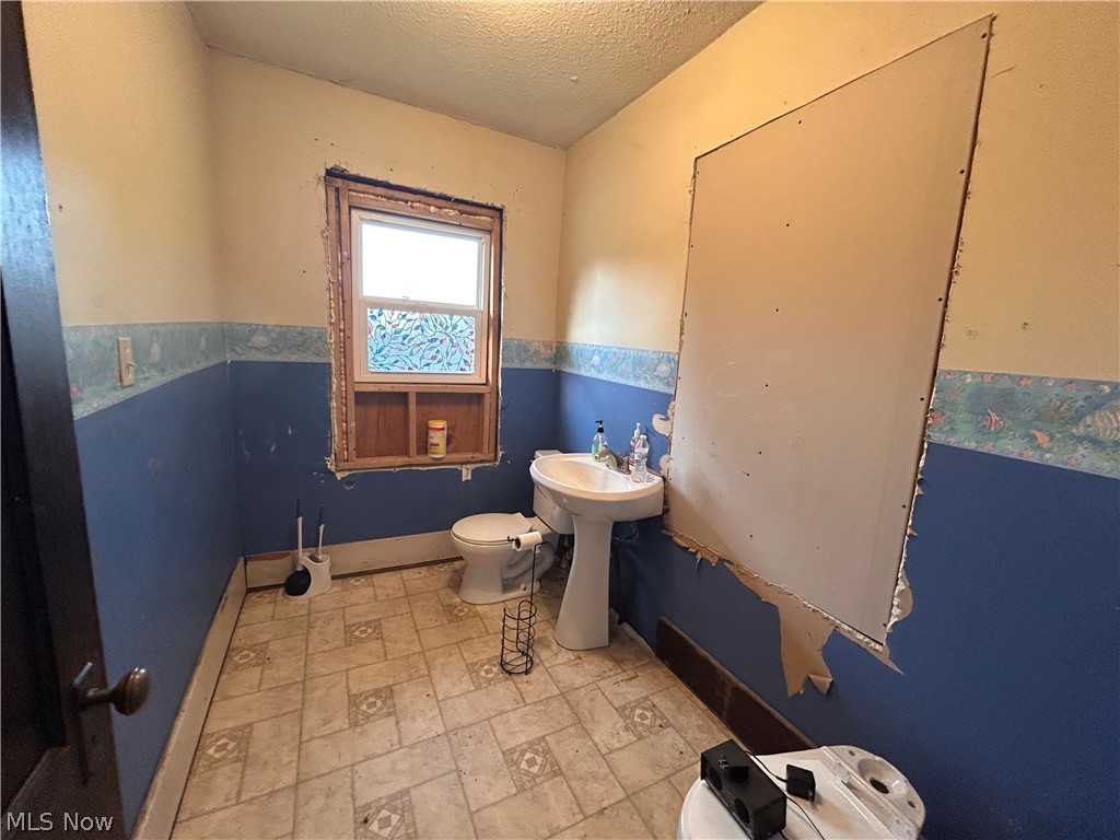 80860 Davis Street Tippecanoe OH 44699