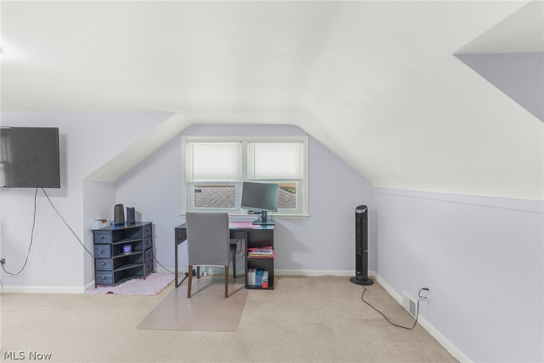 255 Grandview Avenue Hubbard OH 44425
