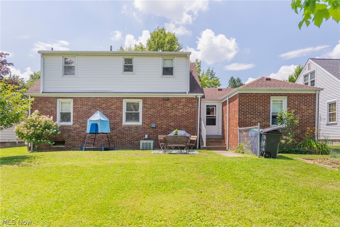 255 Grandview Avenue Hubbard OH 44425