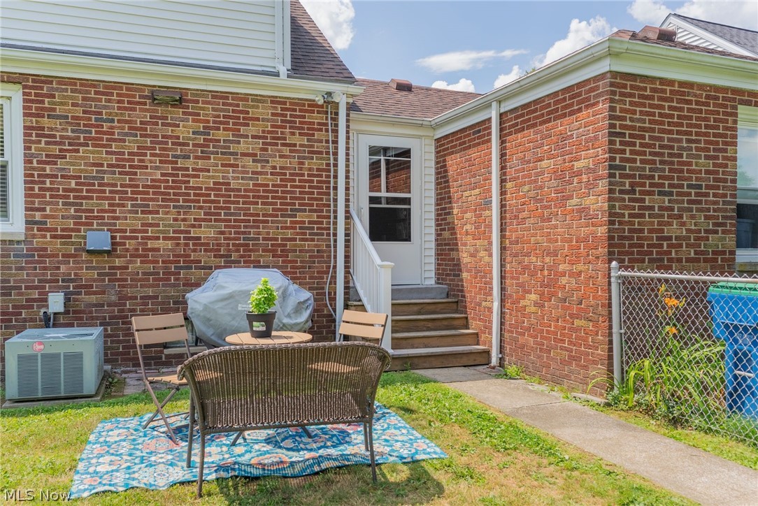 255 Grandview Avenue Hubbard OH 44425