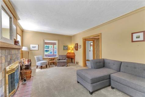 85 E 201 Street Euclid OH 44123