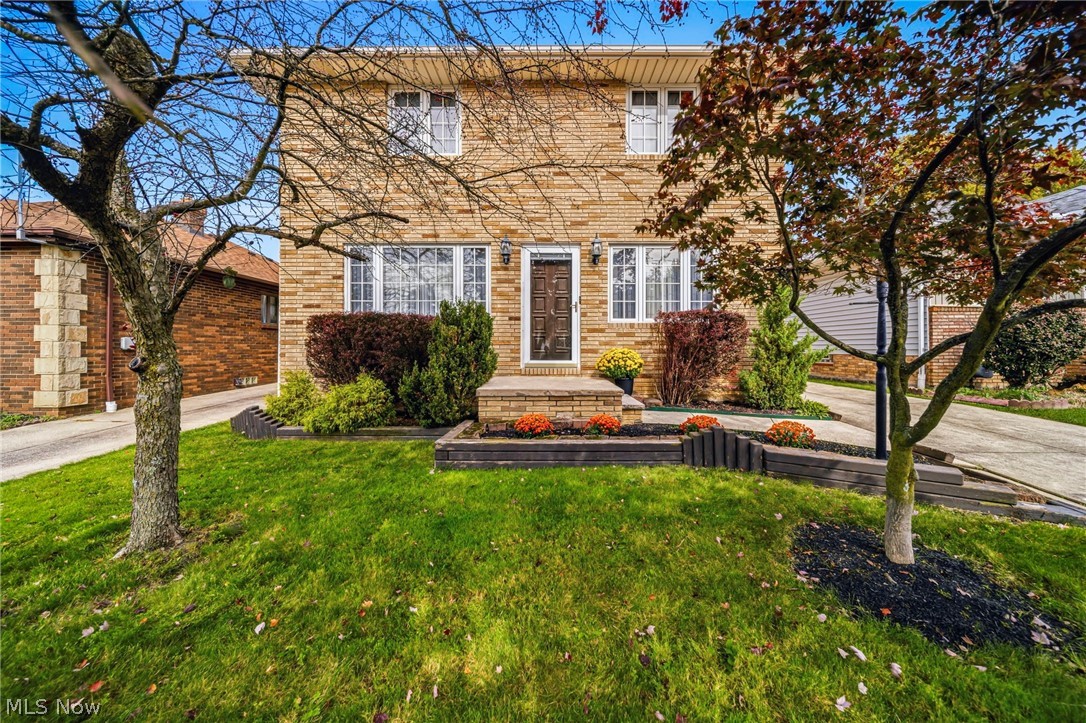 520 Orchardview Avenue Seven Hills OH 44113