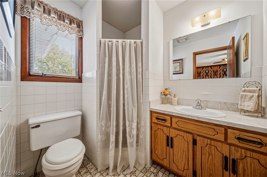 520 Orchardview Avenue Seven Hills OH 44113