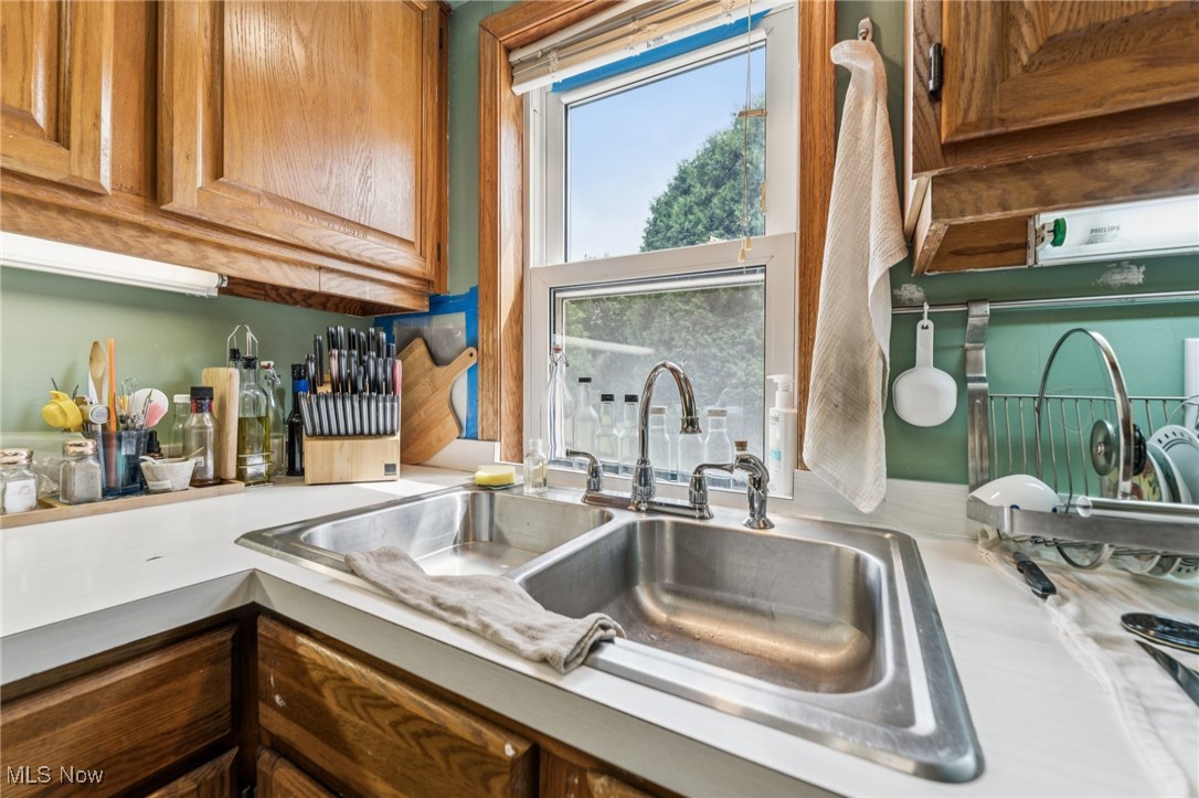 1899 Edwards Drive Akron OH 44306