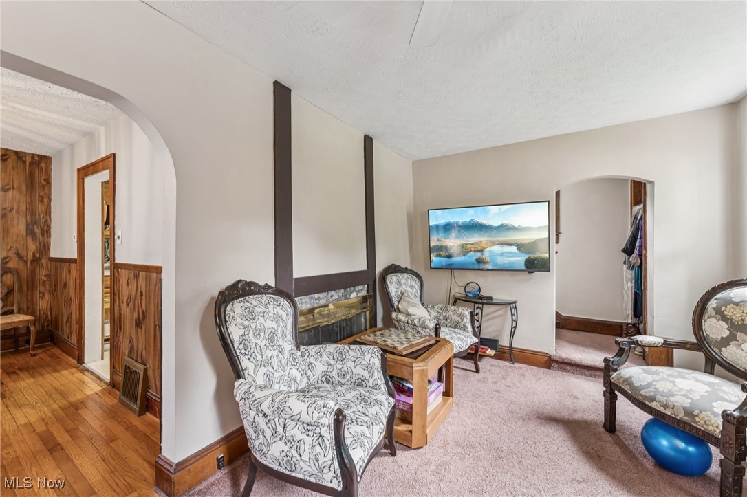 1899 Edwards Drive Akron OH 44306