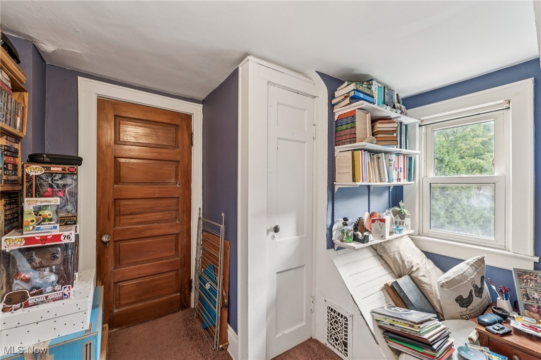 1899 Edwards Drive Akron OH 44306