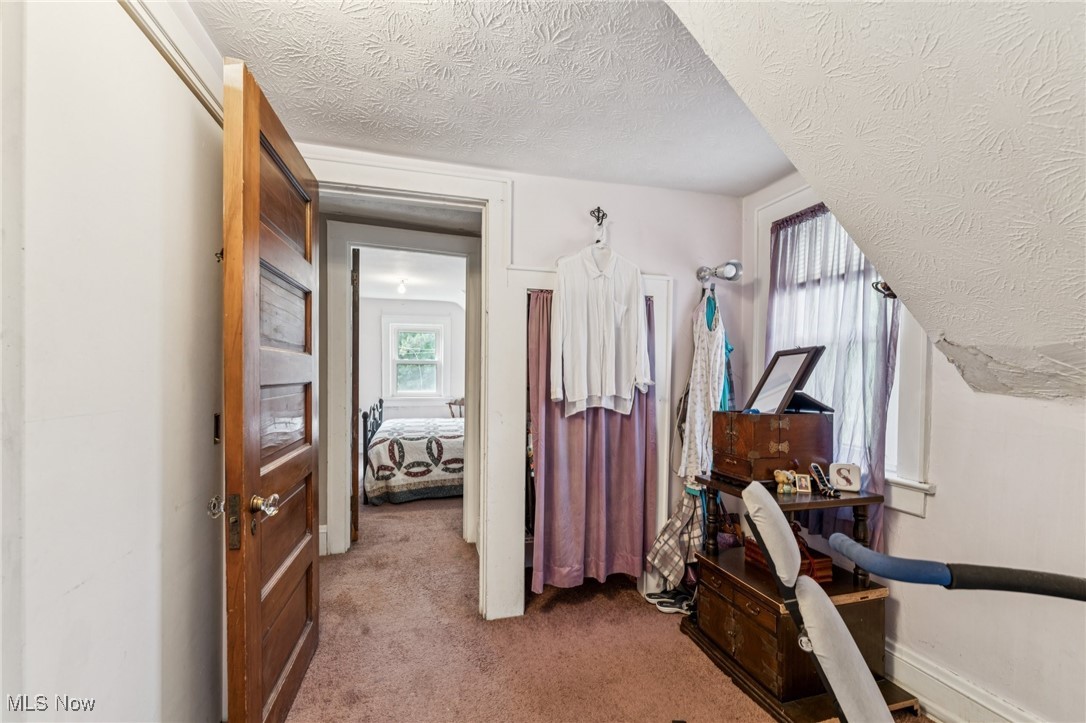 1899 Edwards Drive Akron OH 44306