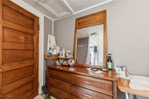 1899 Edwards Drive Akron OH 44306