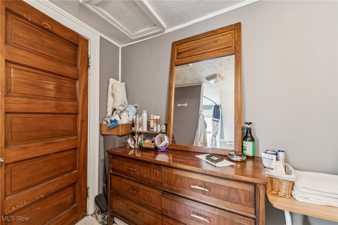 1899 Edwards Drive Akron OH 44306