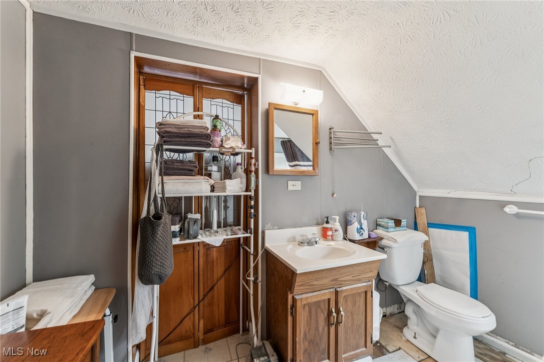 1899 Edwards Drive Akron OH 44306