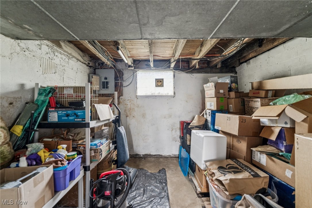 1899 Edwards Drive Akron OH 44306